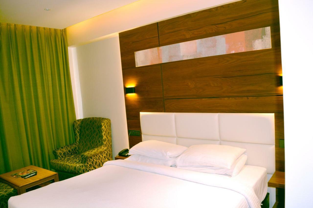 Rk Residency Hotel Тирупур Екстериор снимка