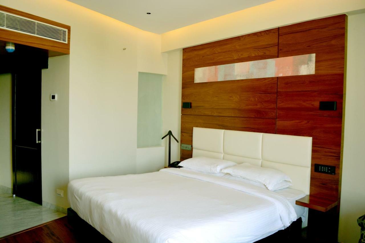 Rk Residency Hotel Тирупур Екстериор снимка